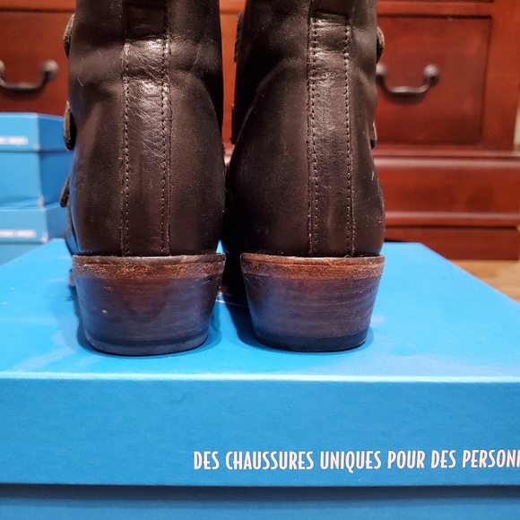 John Fluevog Women's Jett Boot | Buckle and Zipper Booties | Women's Size 6 - Picture 2 of 7